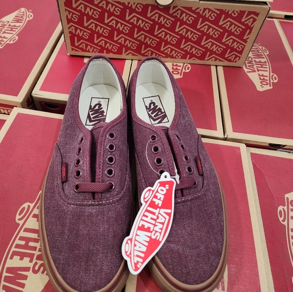 Vans OFF THE WALL Classic Skateboard Shoe,unisex M 7, W8.5, Maroon Burgundy Gum - Picture 6 of 12